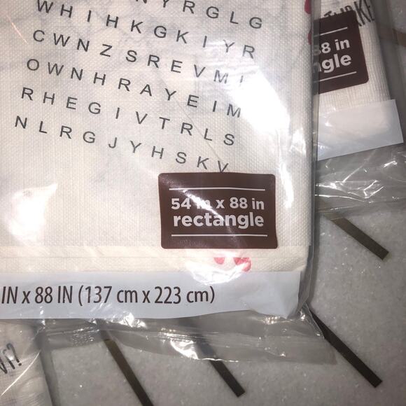 4 NEW Way to CELEBRATE THANKSGIVING ACTIVITY PAPER TABLECLOTH 54X88 FUN FOR KIDS - Picture 3 of 3